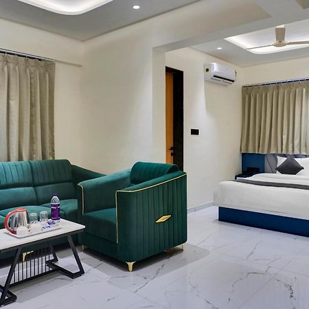 Palm Suites Baner- Indian Nationals Only Pune Exteriör bild
